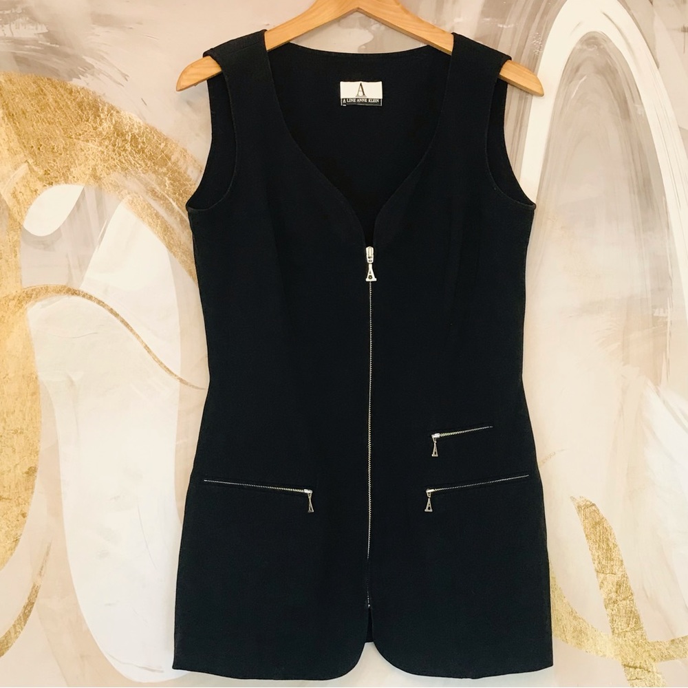 ANNE KLEIN | Vintage Black Sleeveless Top w/ Front Zipper & 3 Zipped Pockets